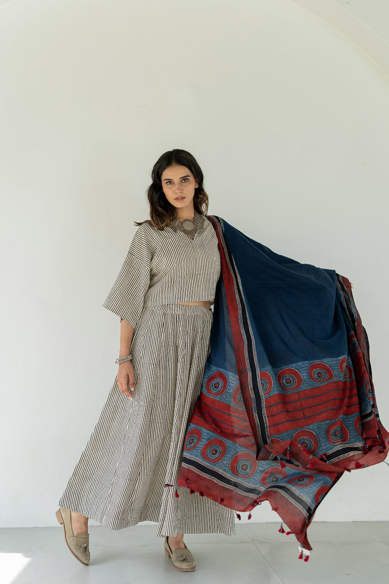 Set of 3 - Flared Skirt, Top & Dupatta - Navratri 06