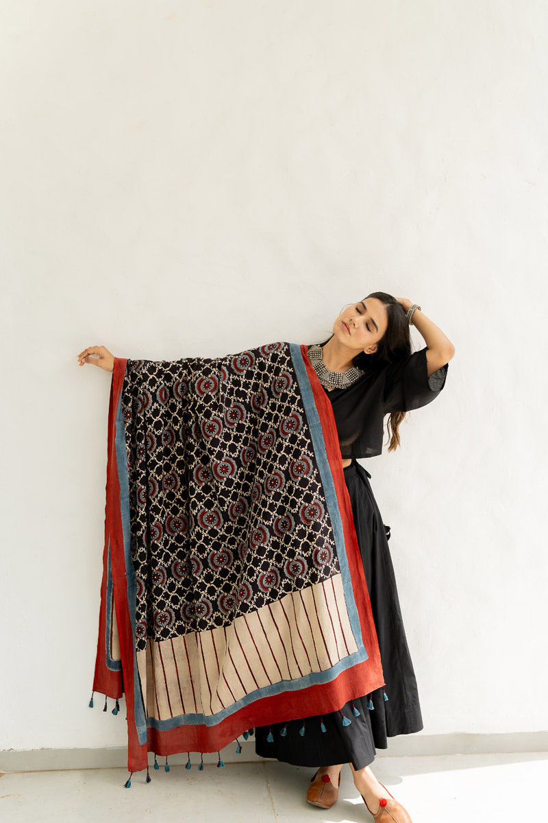Set of 3 - Flared Skirt, Top & Dupatta