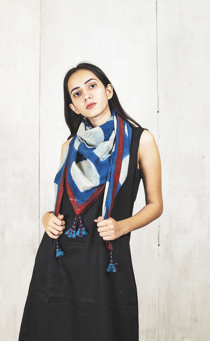 Cotton Scarf - Indigo & White Circles