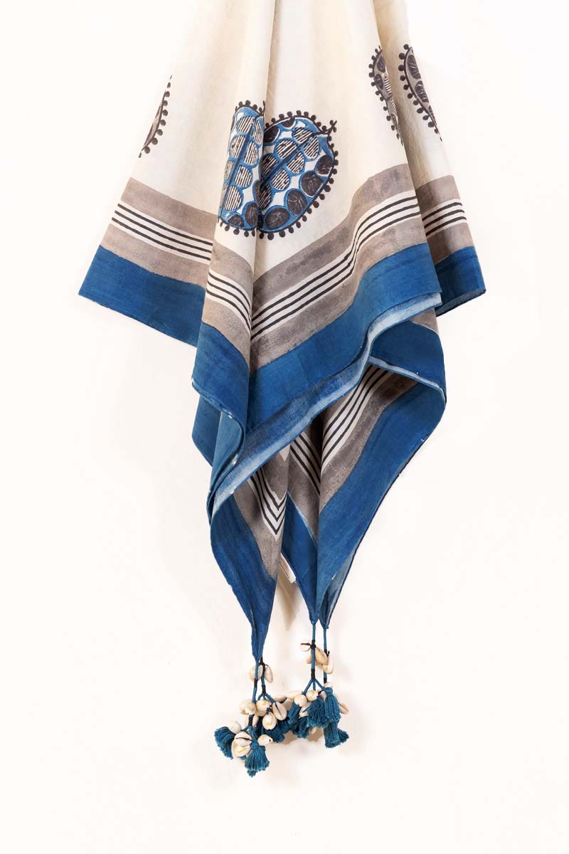 Co-ord Set of 2 - Side Pleat Kurta & Scarf 02