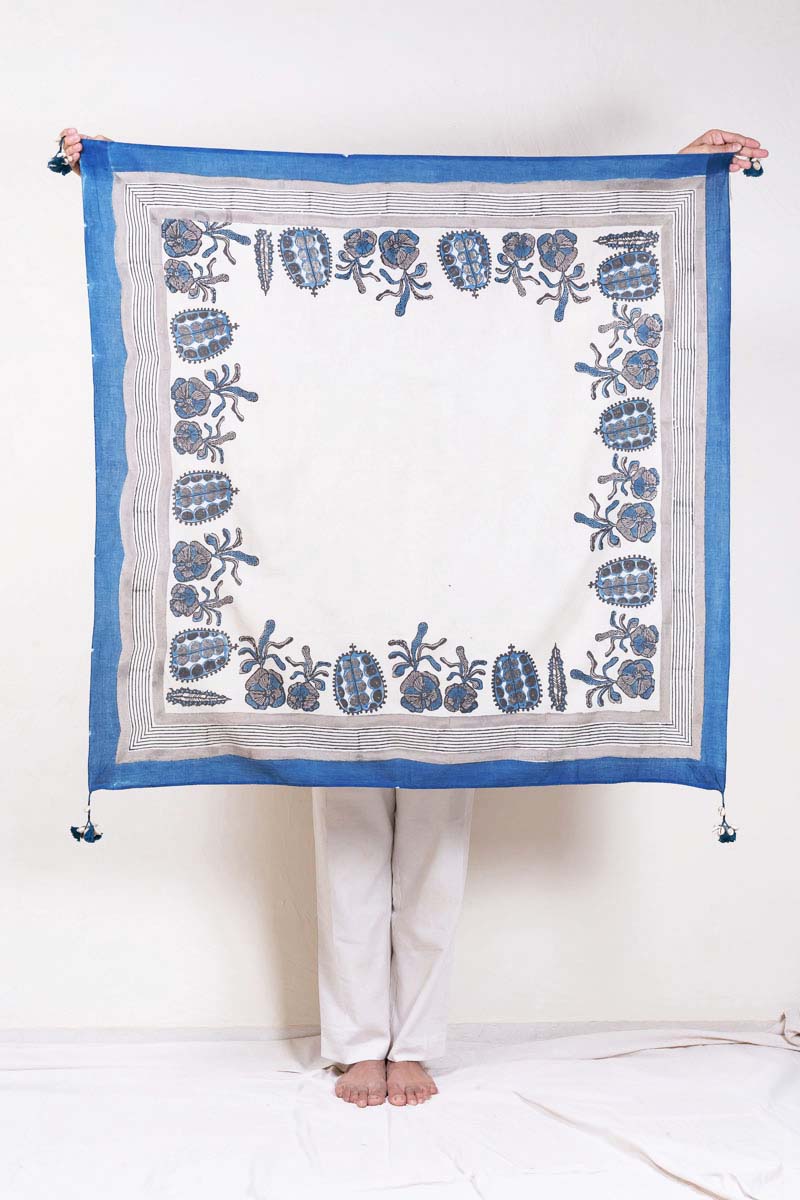 Co-ord Set of 2 - Kurta & Scarf 05