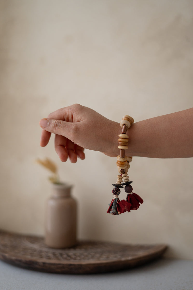 Elasticated Bracelet - Red Tassel
