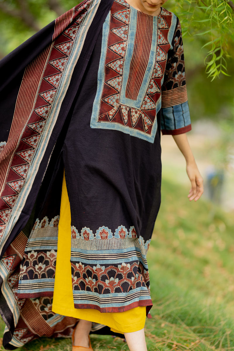 Set of 3 - Kurta, Dupatta & Culotte - Zuhr 04