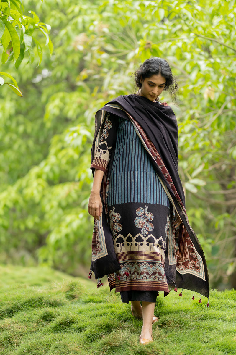 Set of 3 - Kurta, Dupatta, Culotte - Niruja