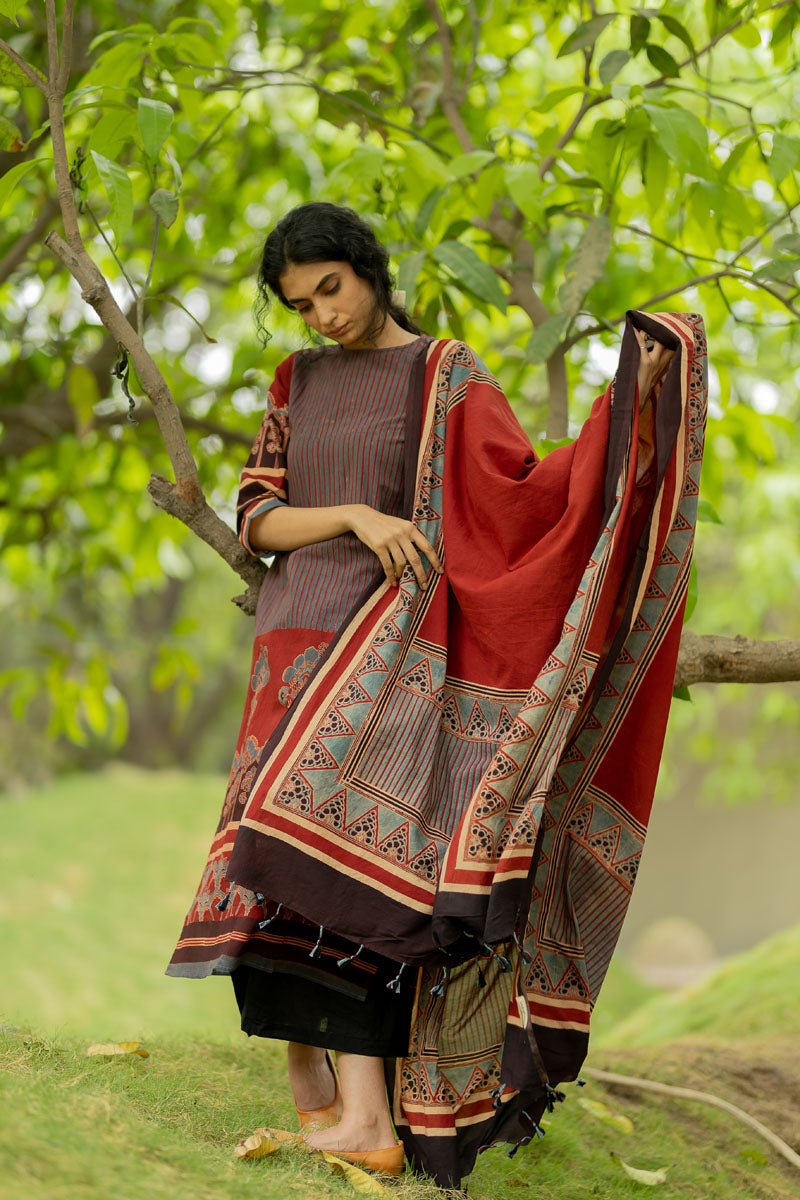 Set of 3 - Kurta, Dupatta & Culotte - Zuhr 05