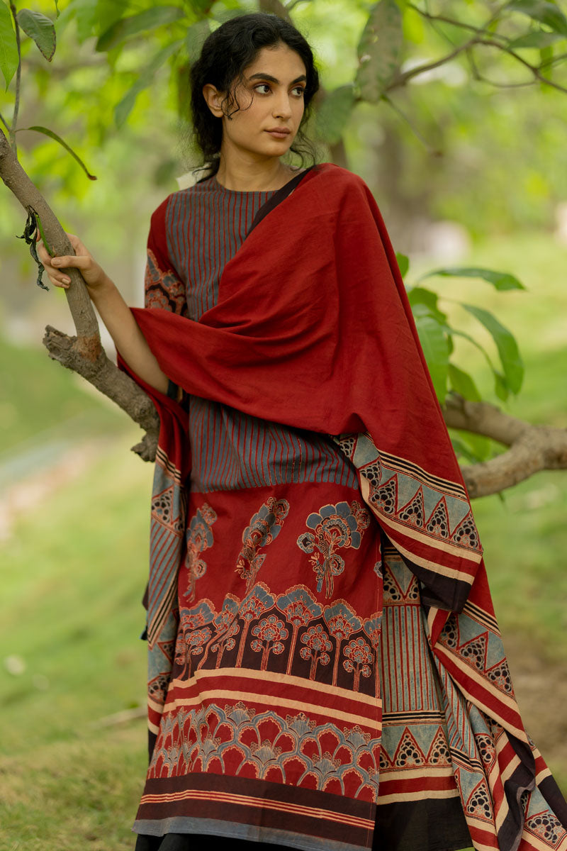 Set of 3 - Kurta, Dupatta & Culotte - Zuhr 05