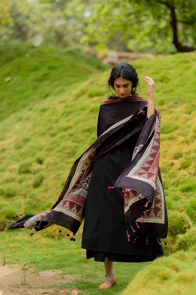 Set of 3 - Basic Kurta, Dupatta, Culotte - Niza