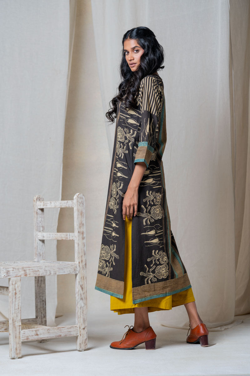 Classic Kurta – Black Vanya