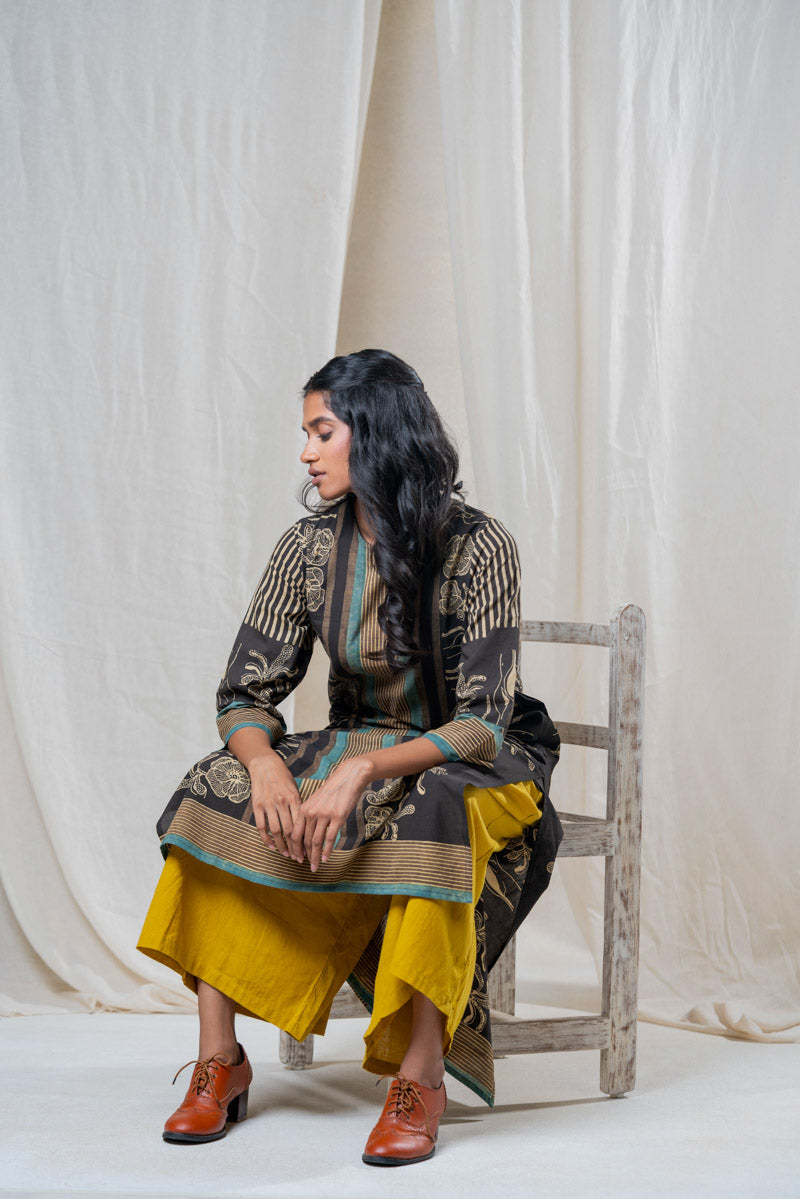 Classic Kurta – Black Vanya