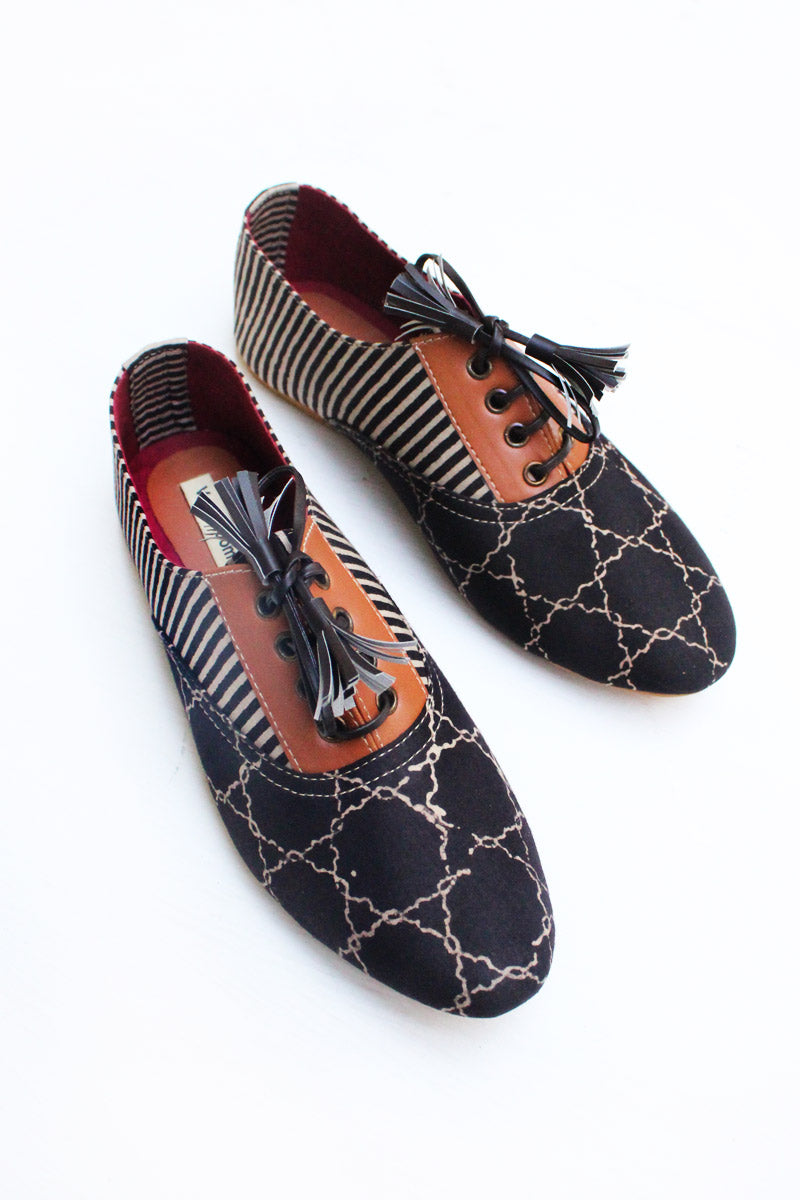 Brogues - Black Jaal