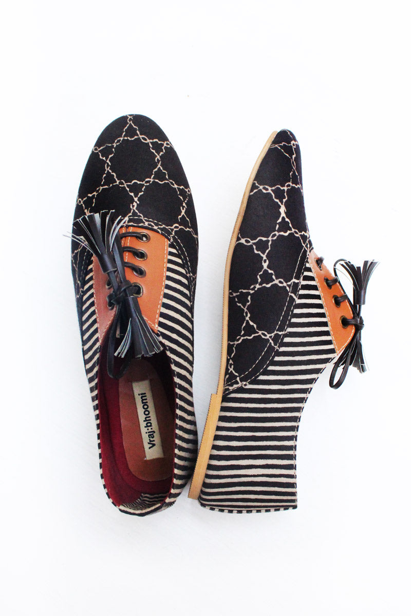 Brogues - Black Jaal