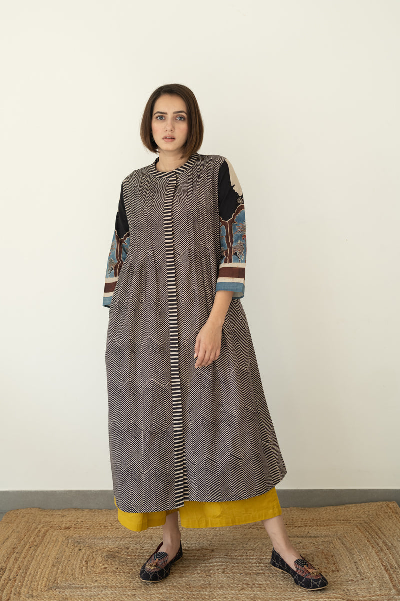 Pintuck Kurta - Black