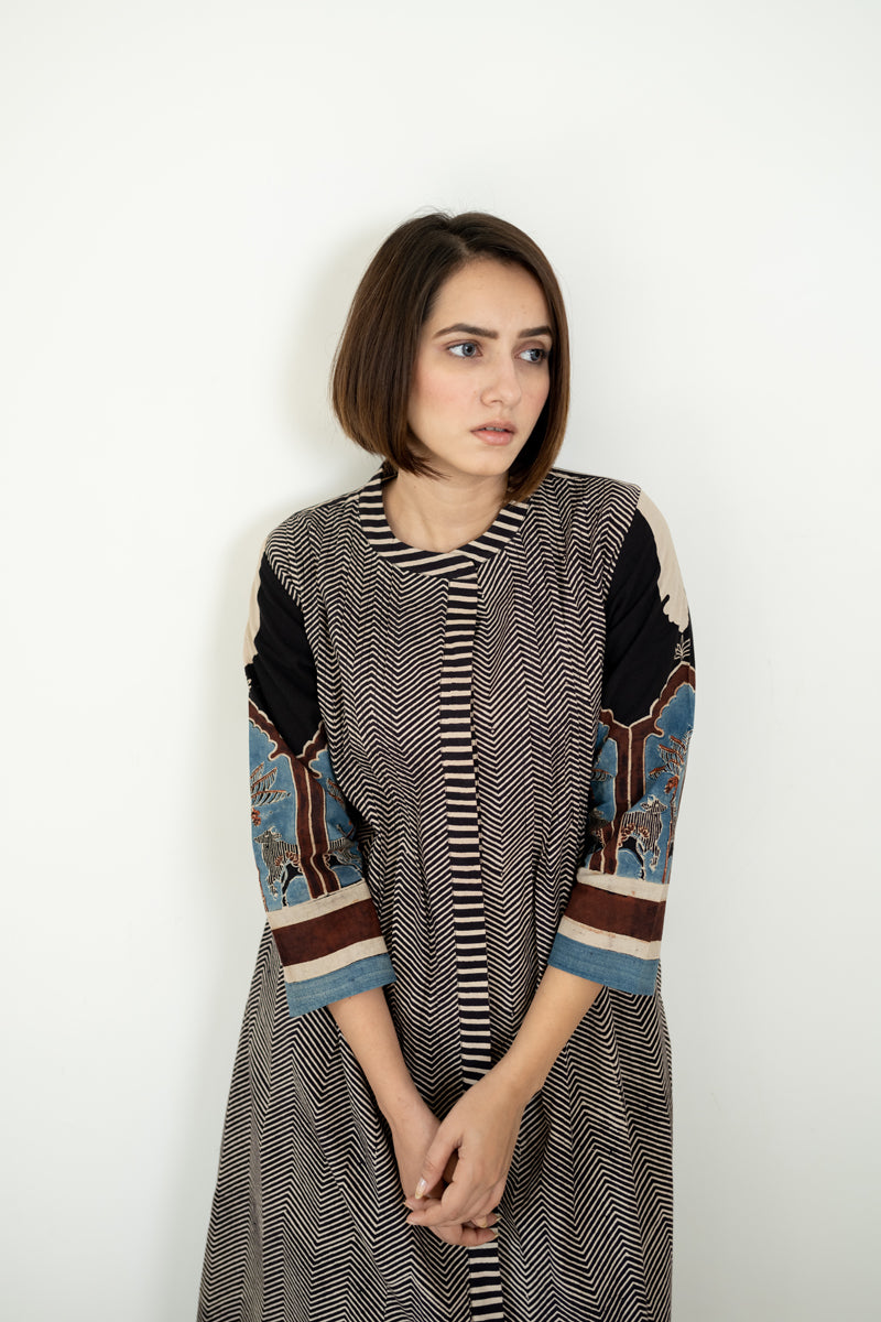 Pintuck Kurta - Black