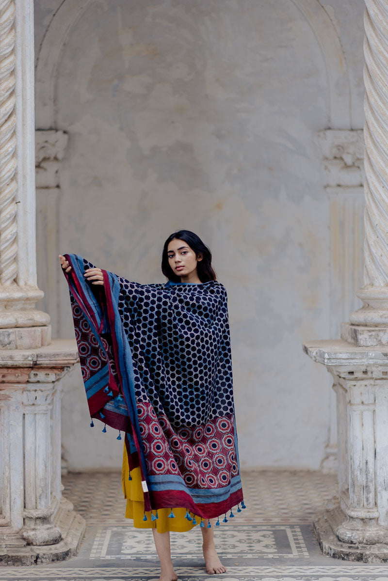 Cotton Dupatta – Black Airin