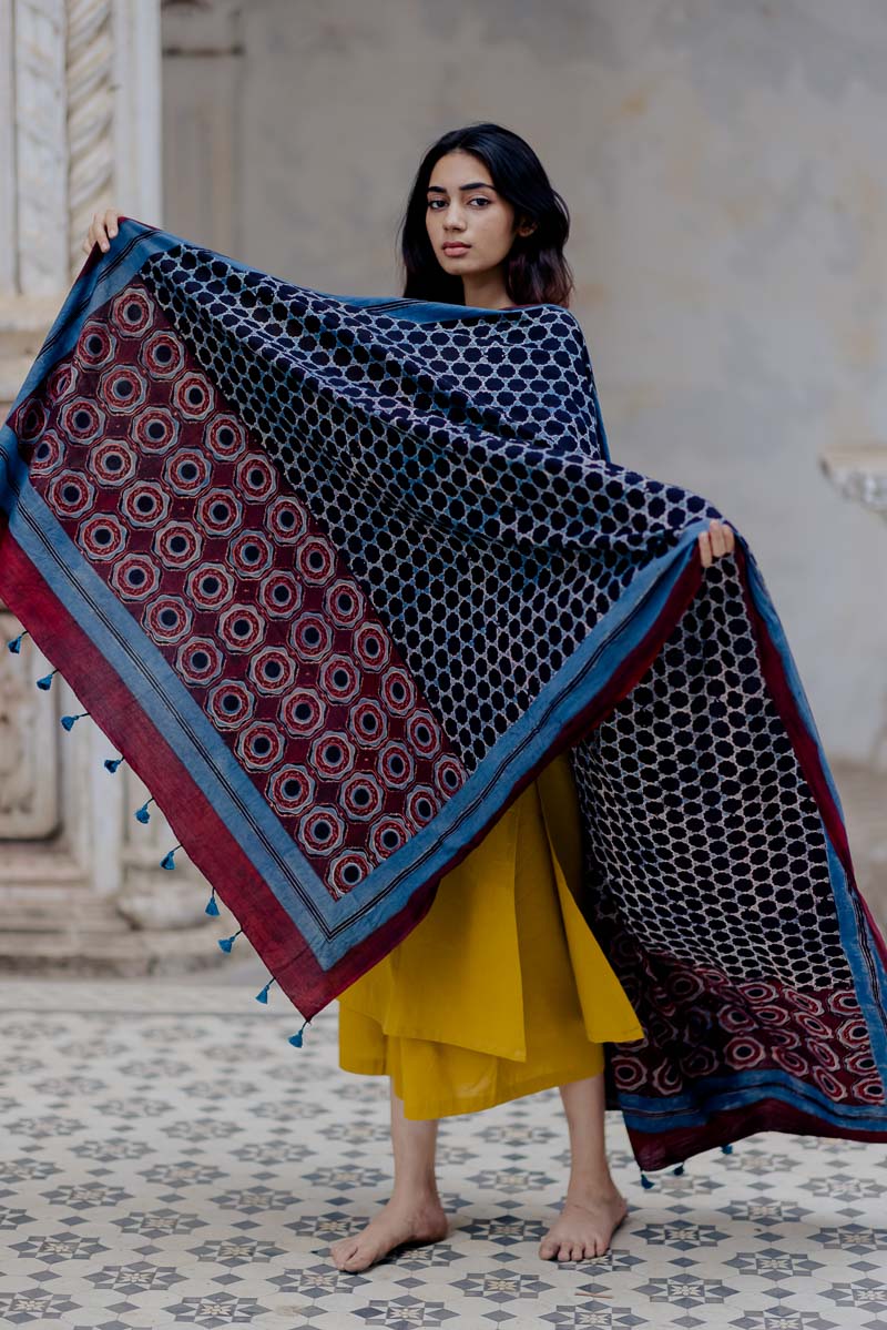Cotton Dupatta – Black Airin