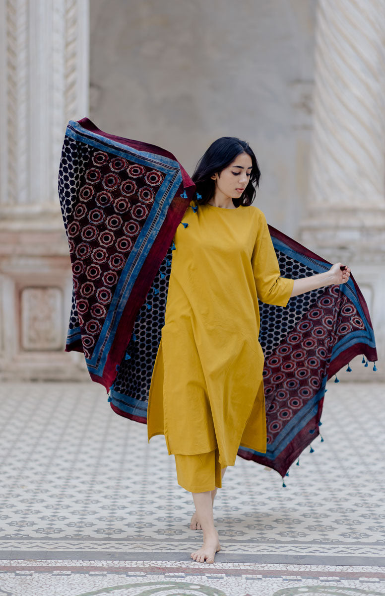 Cotton Dupatta – Black Airin