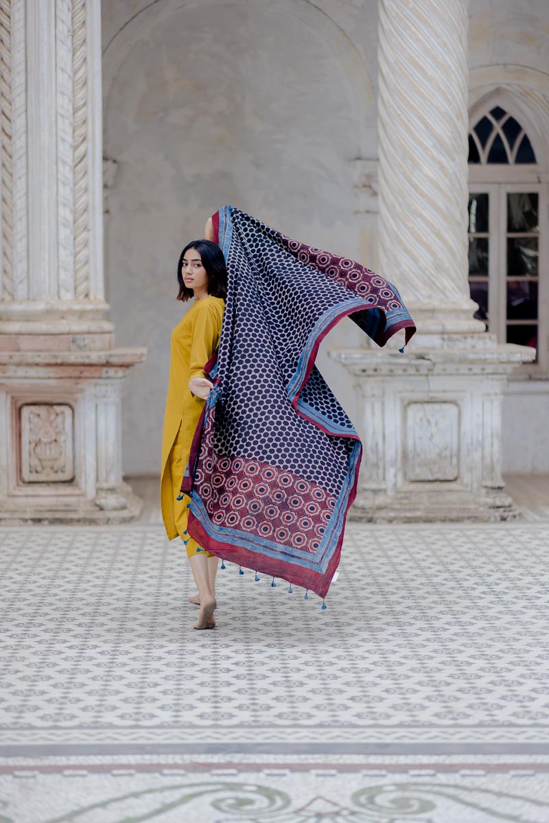 Cotton Dupatta – Black Airin