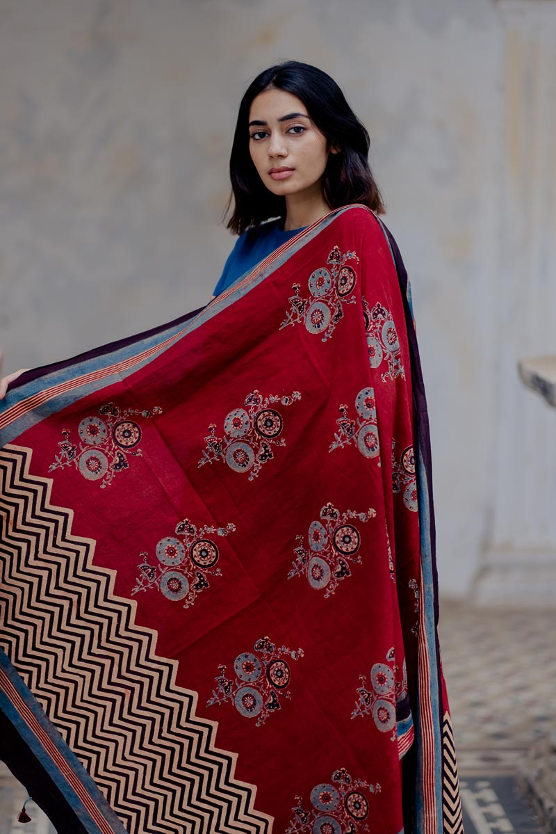 Cotton Dupatta – Red Zahra