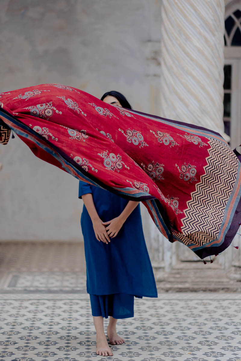 Cotton Dupatta – Red Zahra