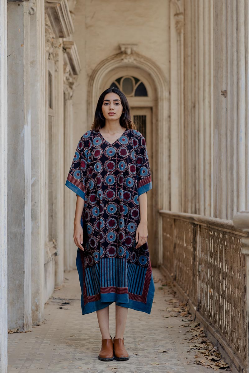 Freesize Kaftan – Black Farhana