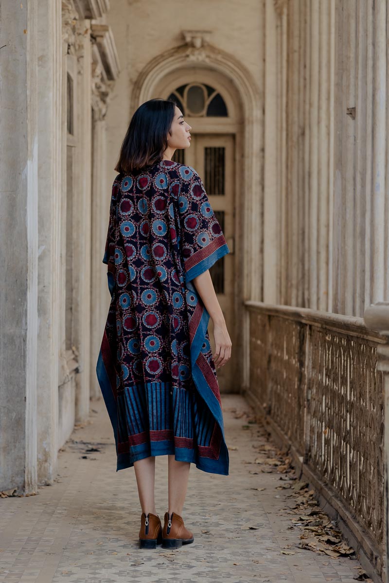 Freesize Kaftan – Black Farhana