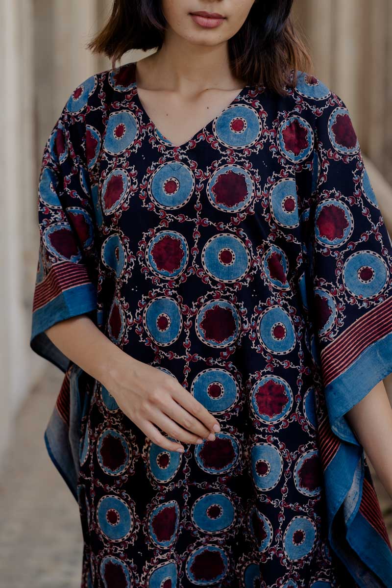 Freesize Kaftan – Black Farhana