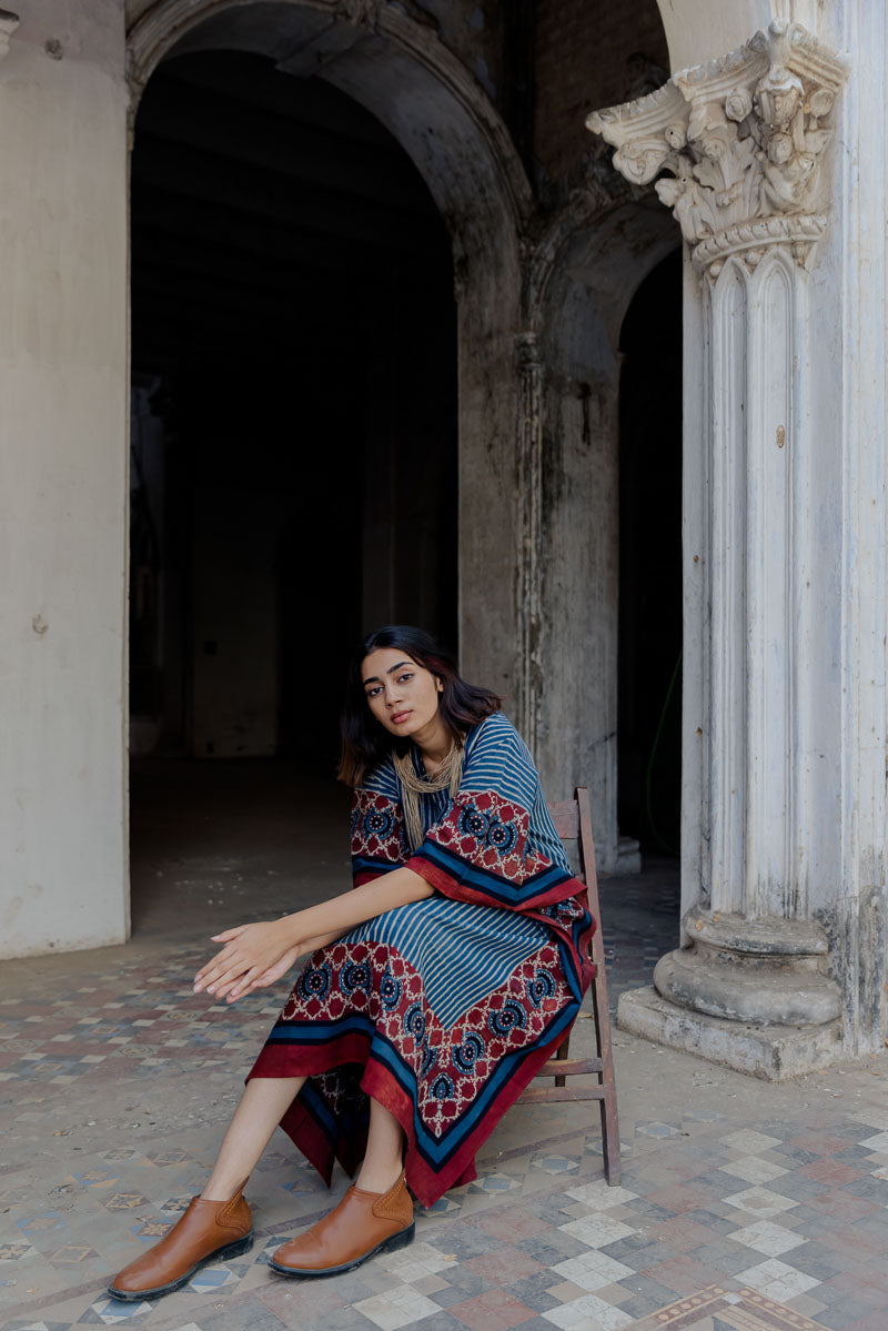 Freesize Kaftan – Indigo Stripes Neeha