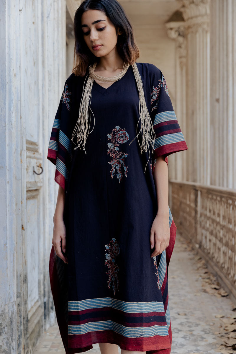 Freesize Kaftan – Black Iyan