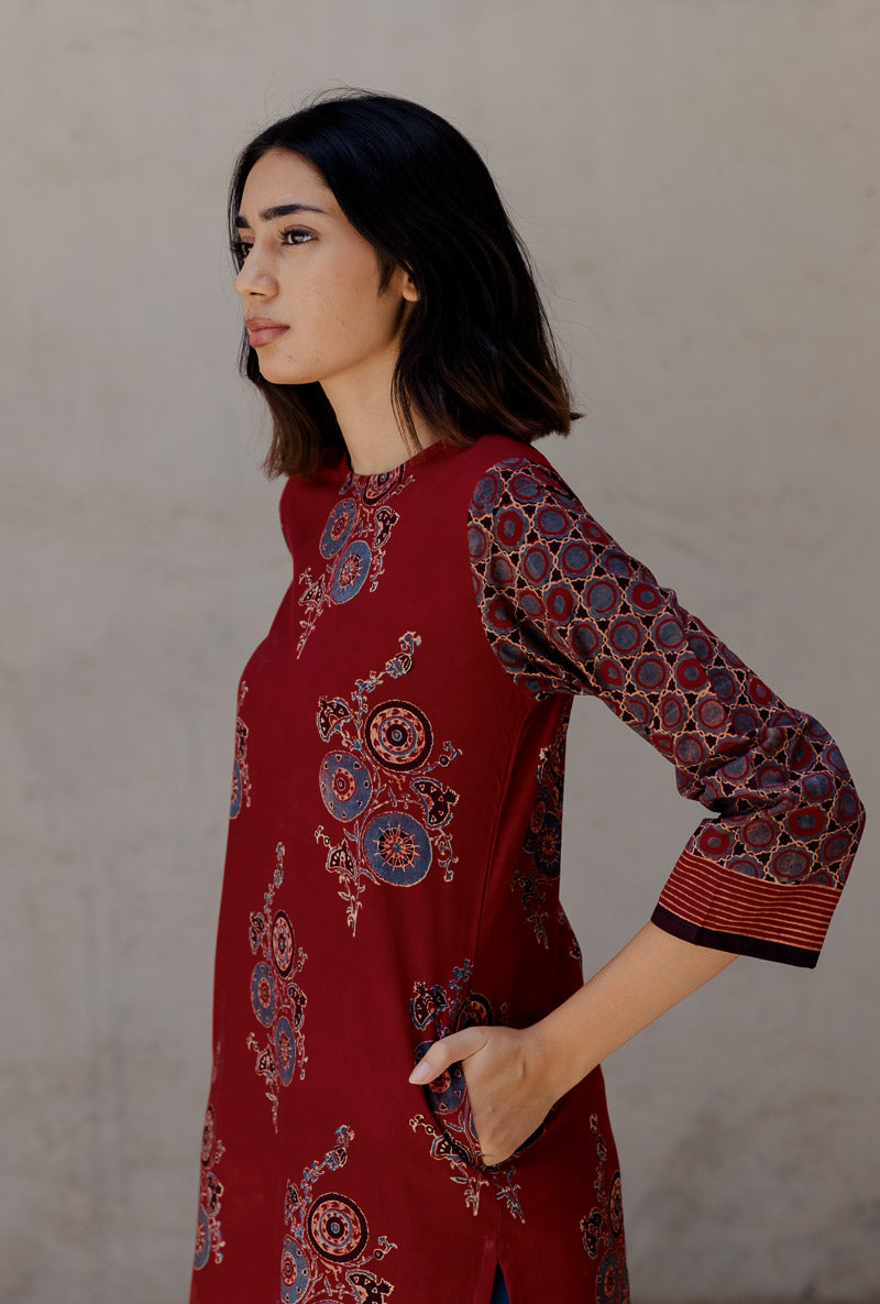 Classic Kurta – Red Zahra
