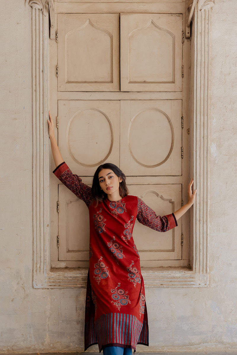 Classic Kurta – Red Zahra