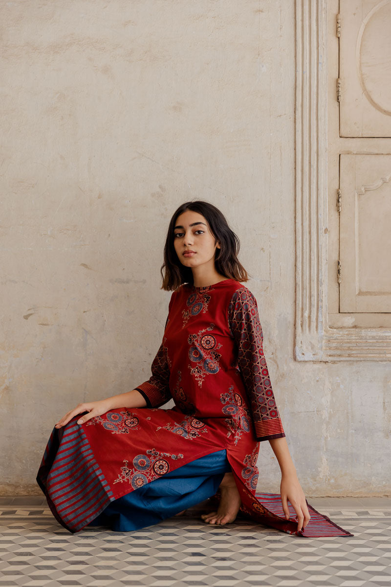 Classic Kurta – Red Zahra