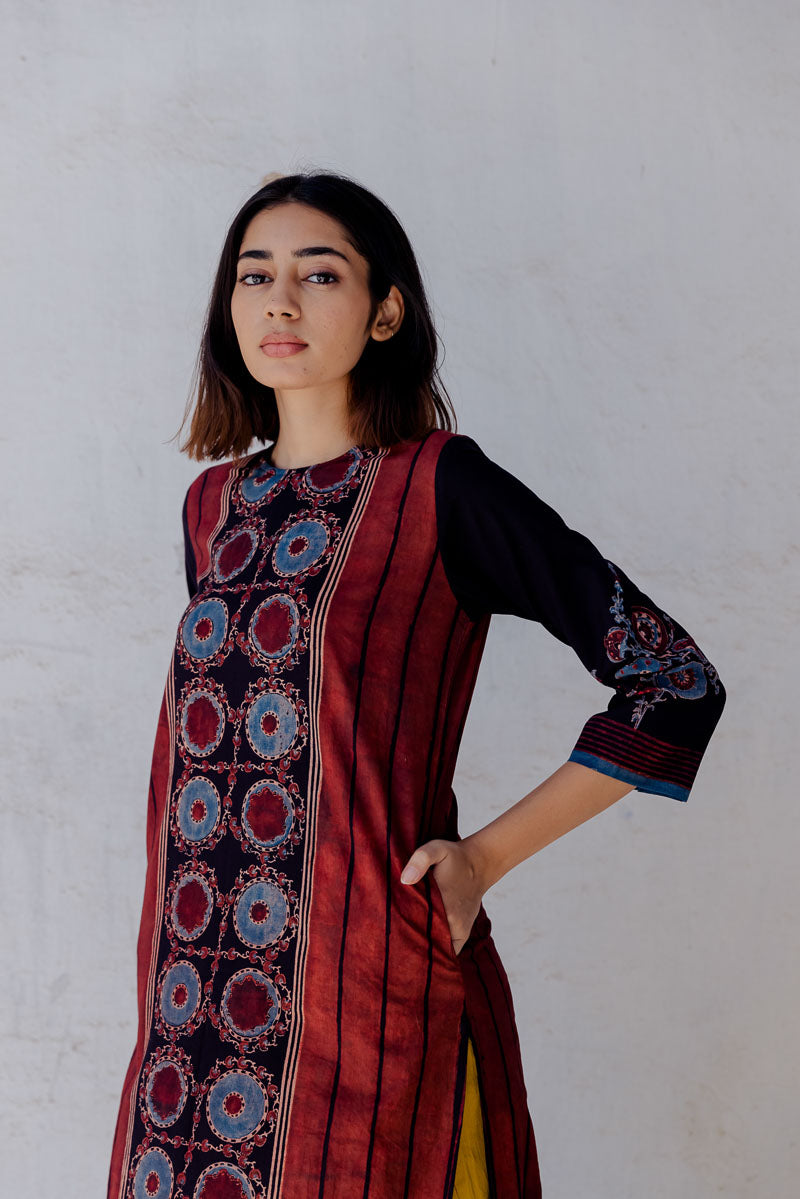 Classic Kurta – Black Farhana