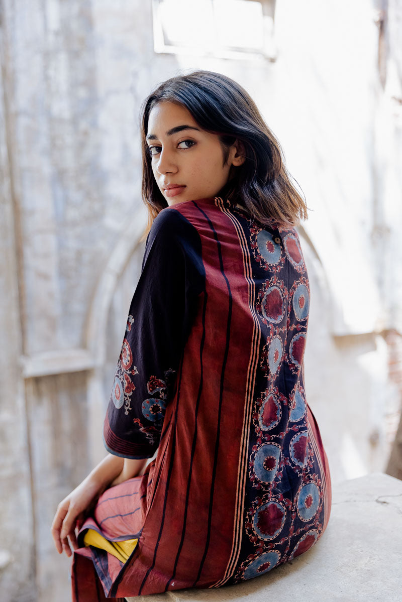 Classic Kurta – Black Farhana