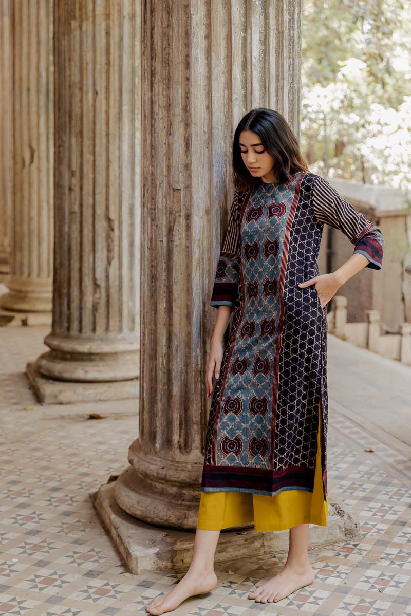 Classic Kurta -Black Neeha