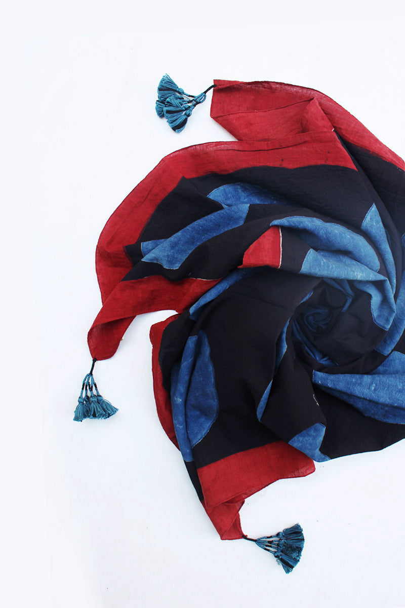 Cotton Scarf – Black & Indigo Circles