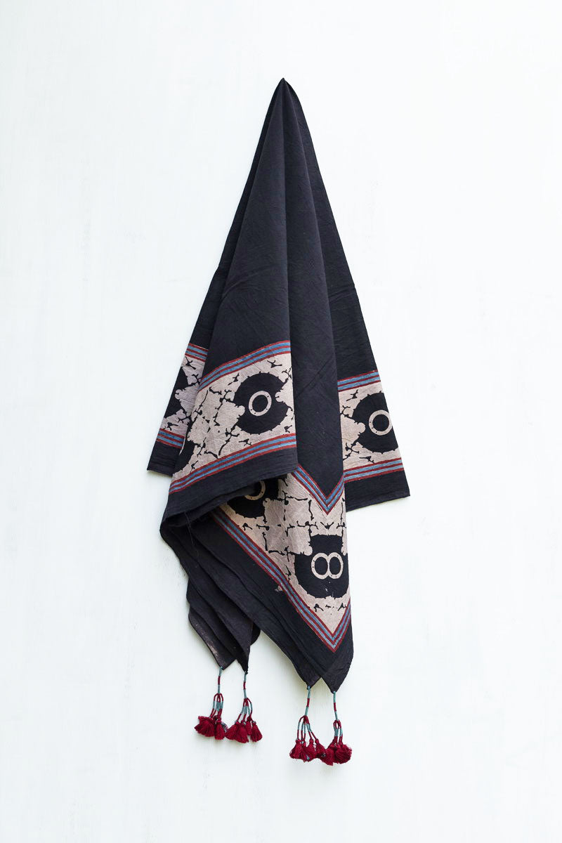 Cotton Scarf - Black Neeha