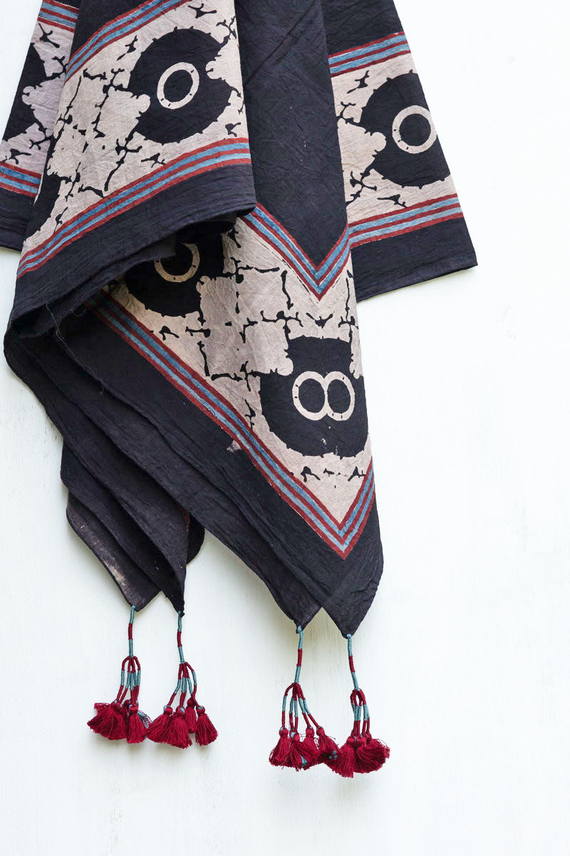 Cotton Scarf - Black Neeha