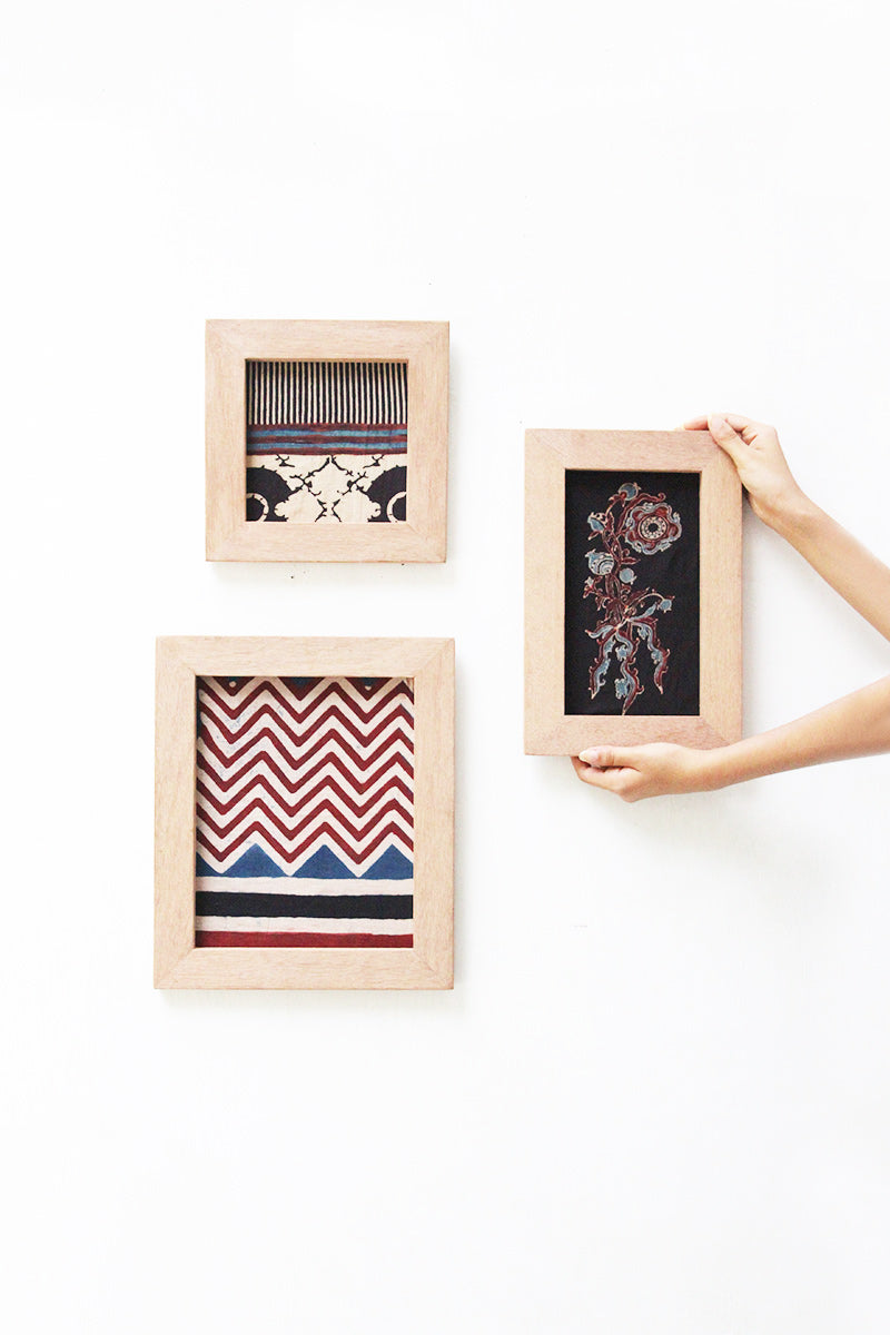 Set of 3 Wooden Frames - 04