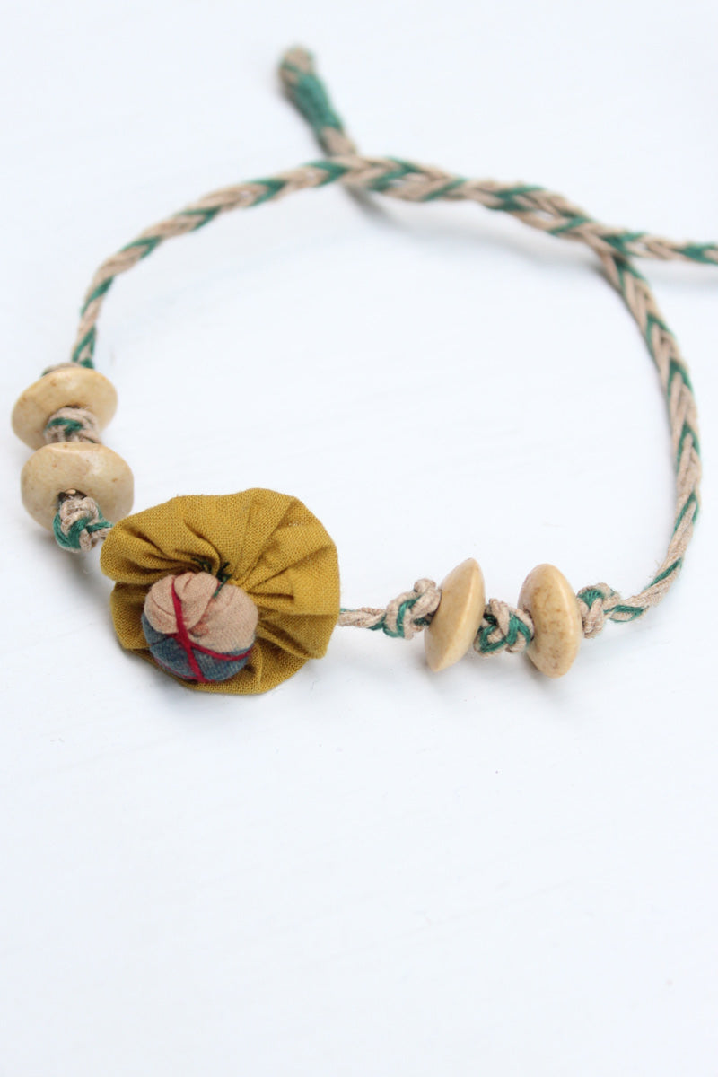Tie up Bracelet – Flower & beads
