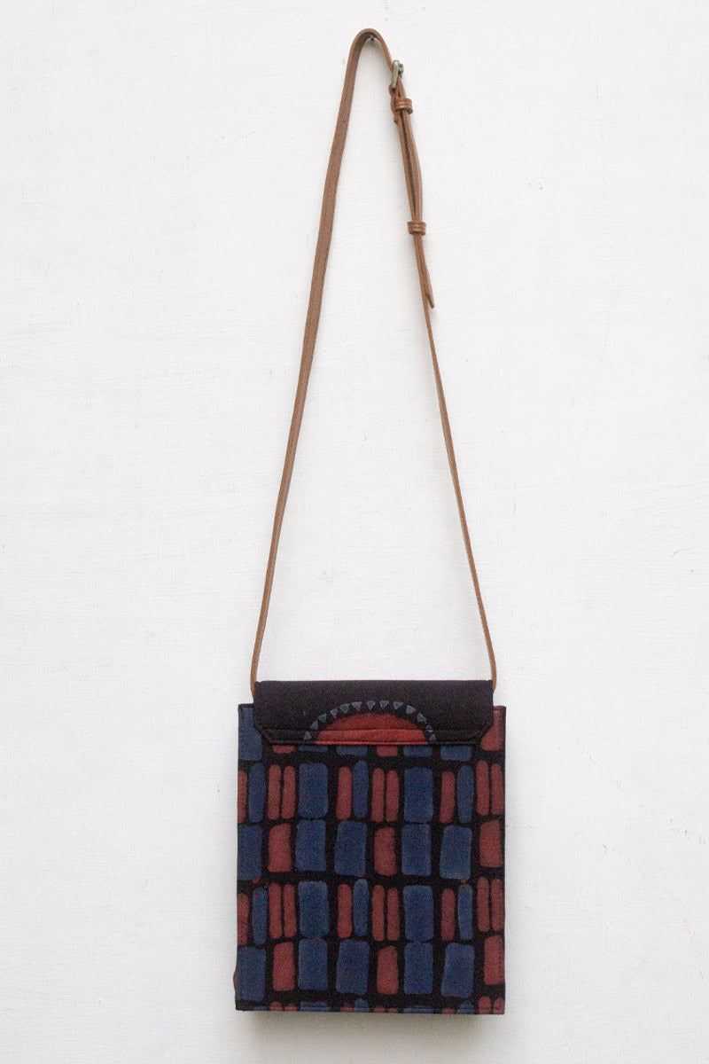 Sling Bag-05
