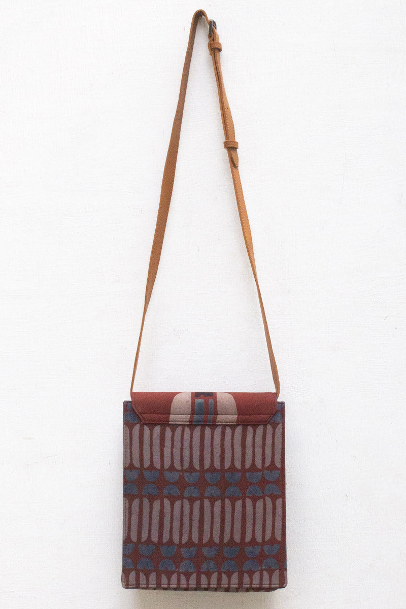 Sling Bag-04