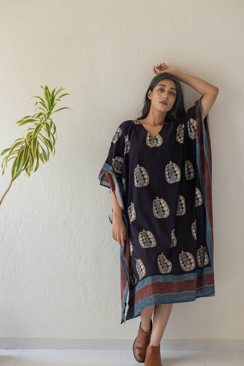 Freeszie Kaftan Dress - Black Makarand