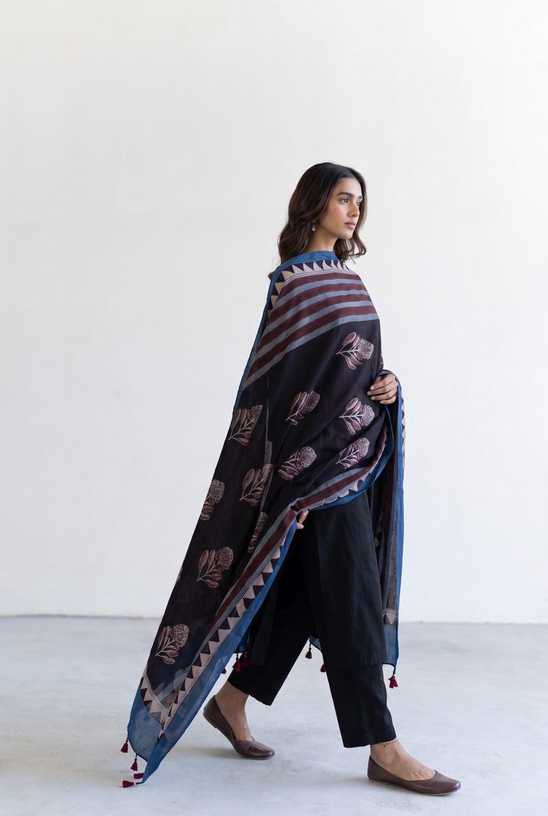 Set of 3 - Kurta, Pants & Dupatta - Nira 11