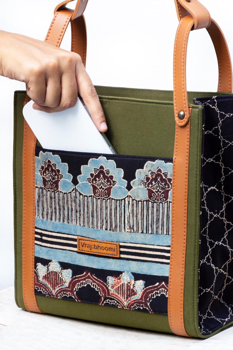 The Perfect Handbag-06