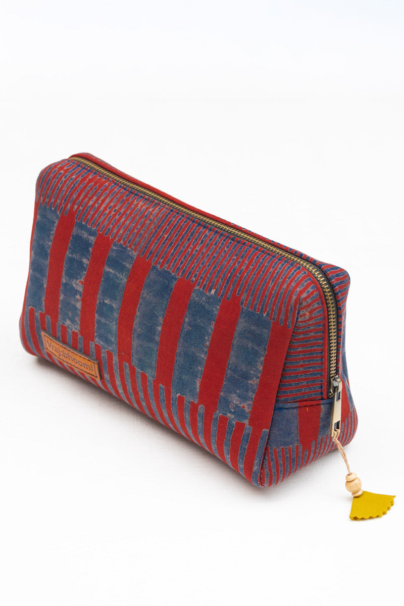 Hold all Pouch - 02