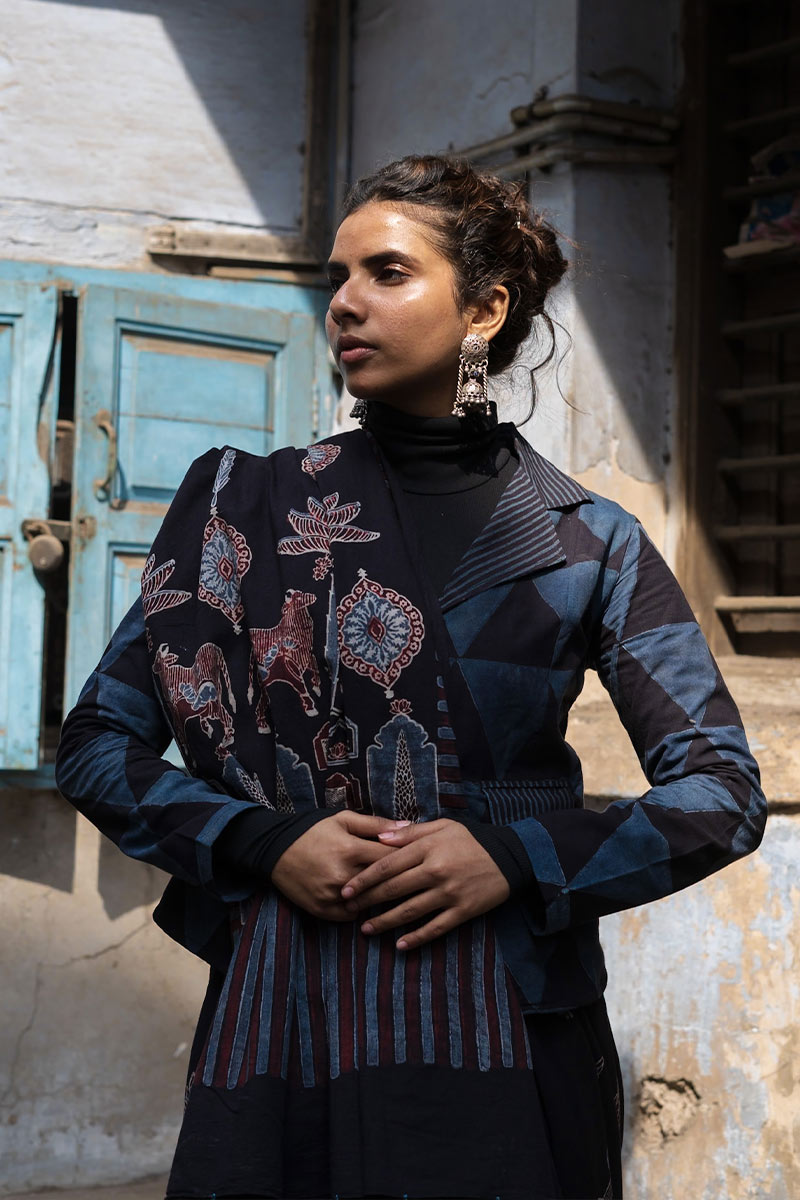 Co-ord set of 2 - Saree & Button up Jacket