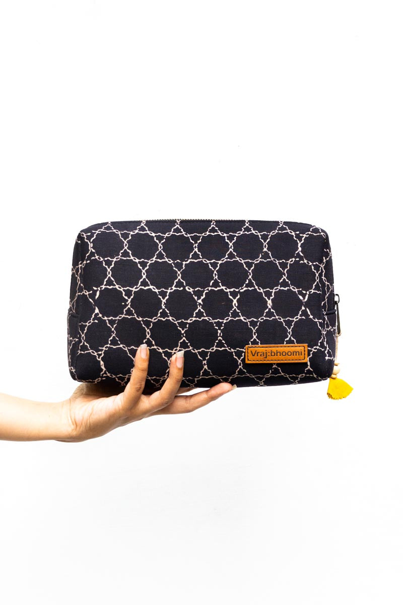 Holdall Pouch - 03