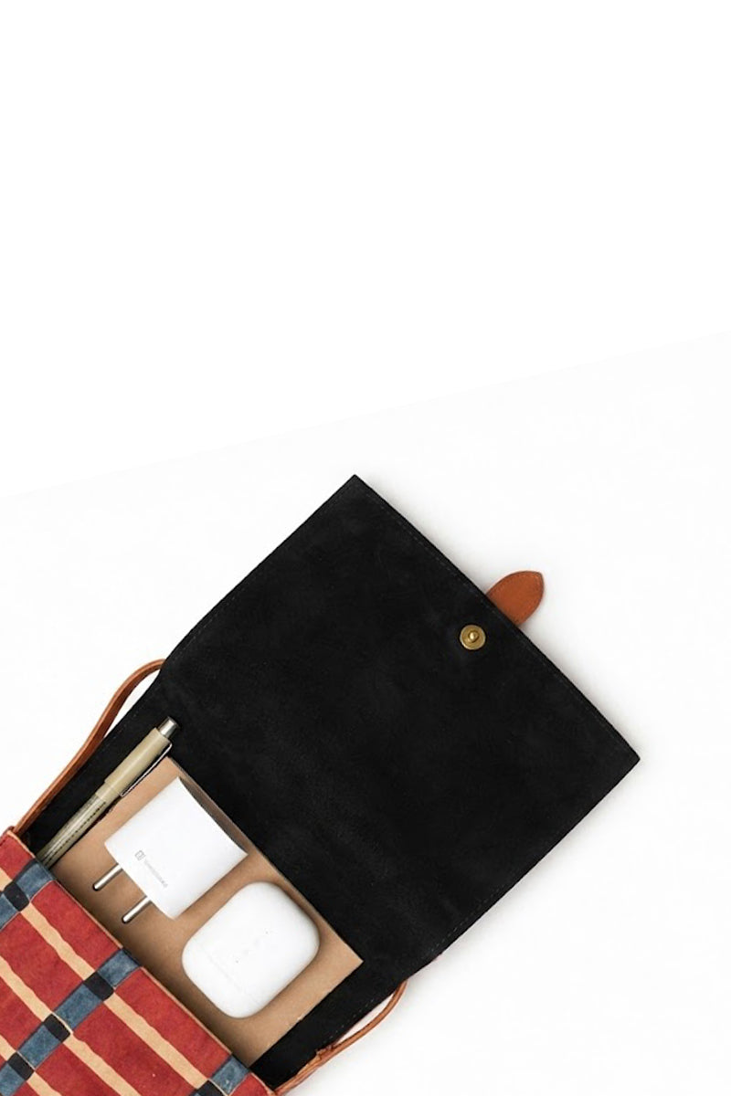 Sling Bag-07