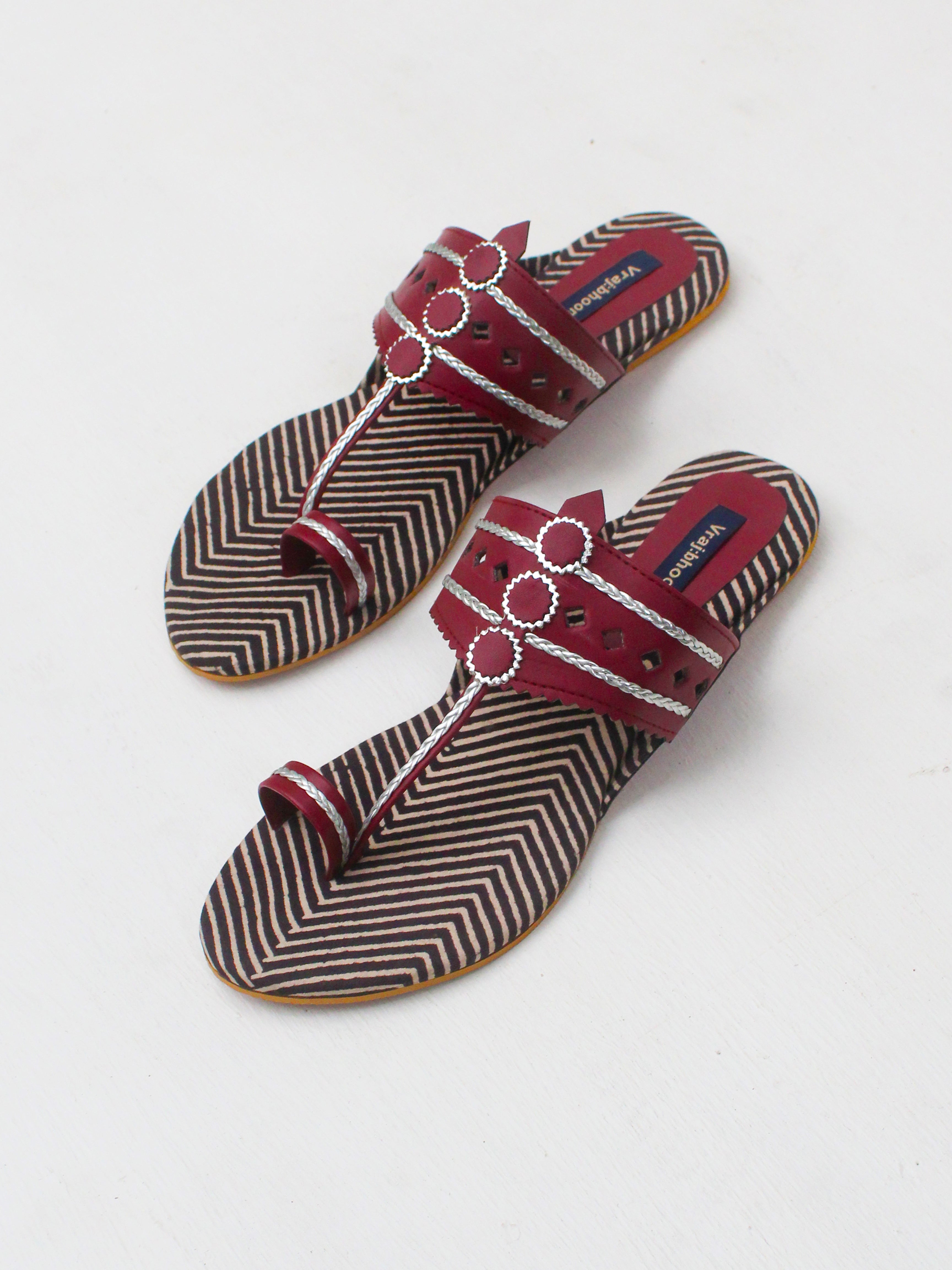 Slip ons - Maroon