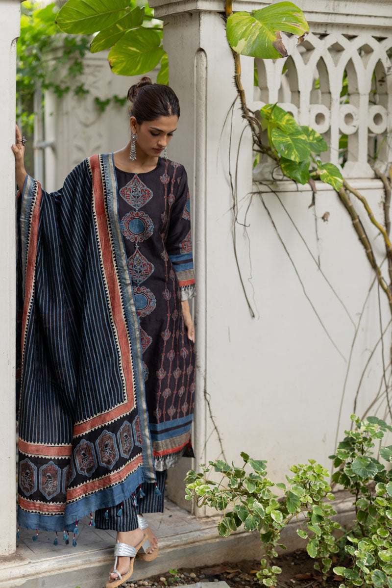 Chanderi Silk Kurta Set of 3 - Ruman Bagh 05